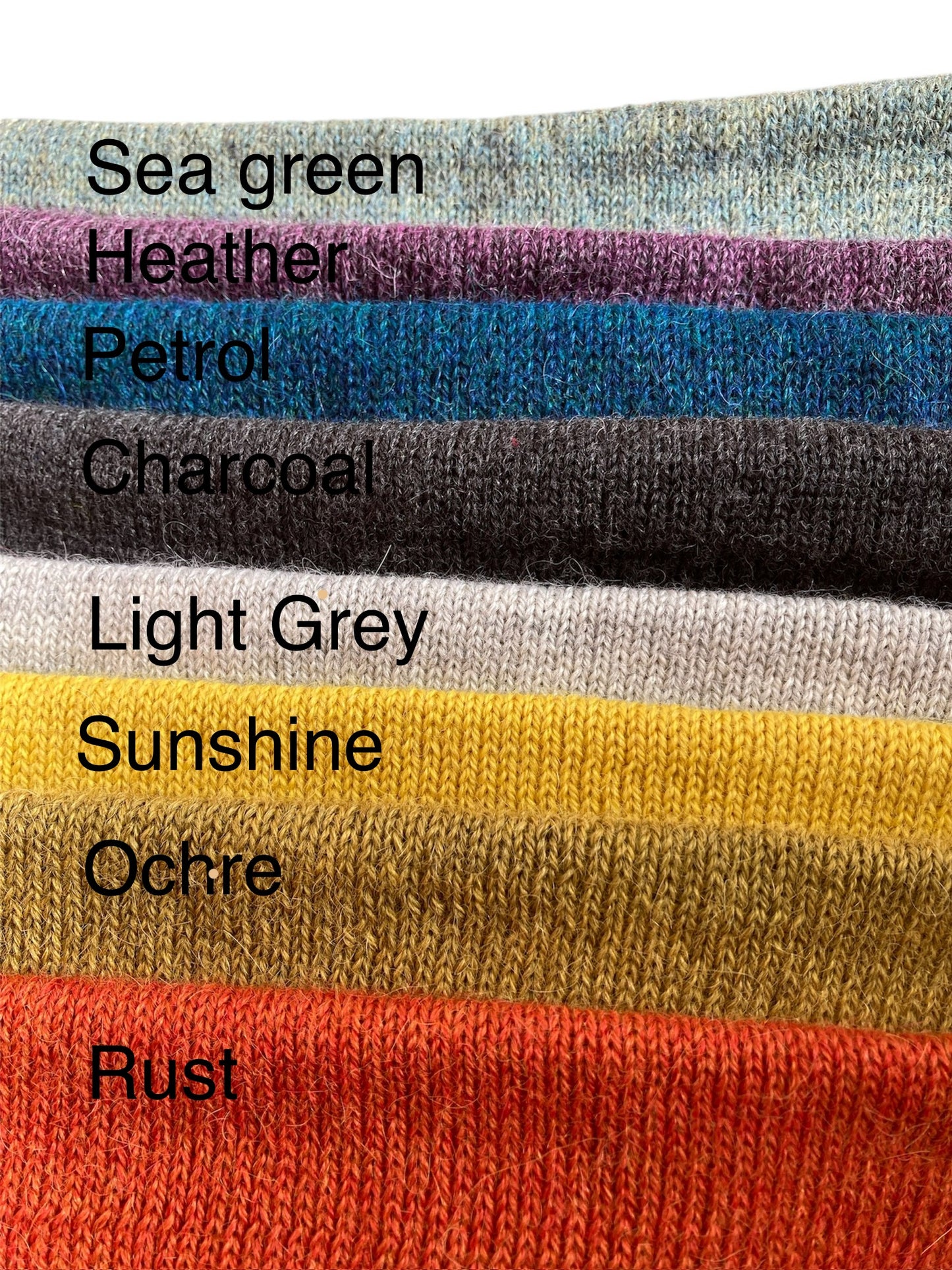 Winter 25/26 Triangle neckscarf